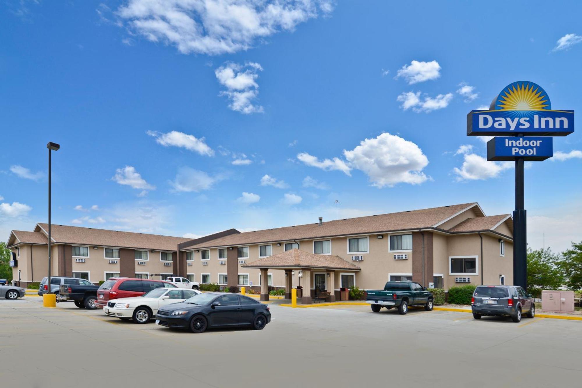 Days Inn By Wyndham טופיקה מראה חיצוני תמונה